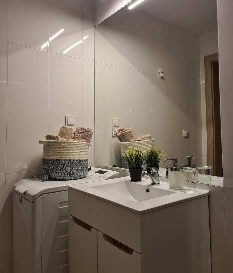 Mostowa 23 Hugo Apartment, Self Check-In 24H, Free Parking, Air-Conditioning Познань Экстерьер фото